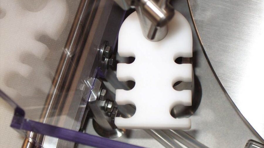 ACETRON®/ ERTACETAL® H rigidez, dureza, fluência.